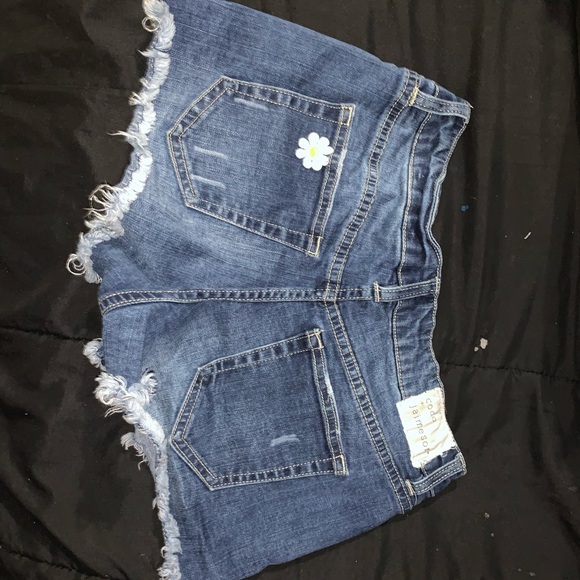 sunflower lace detail shorts - Picture 2 of 4